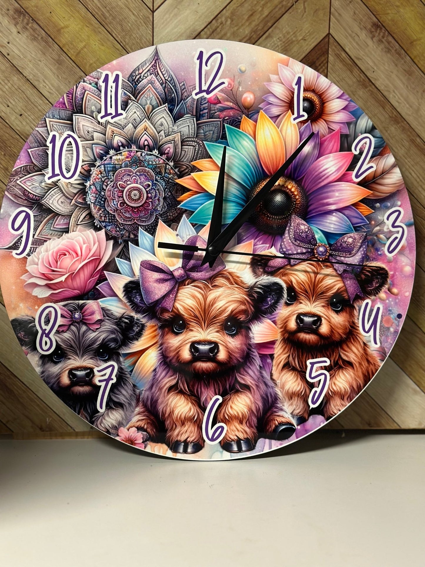Highland Cow Clock - Imogen & Mummy Designs